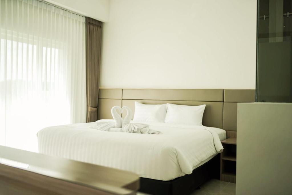 Grand Samota Hotel Sumbawa Exterior foto